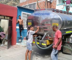 Entrega de agua por medios alternos. 