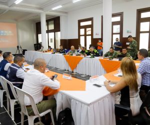 Participaron las distintas autoridades militares y civiles, organismos de control y demás entidades.