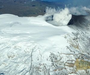 El volcán Nevado del Ruiz captado el domingo.