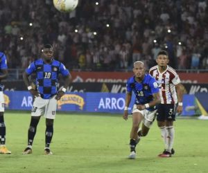 Luis 'El chino' Sandoval desperdiciando el penal que pudo significar la victoria.