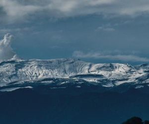 El volcán Nevado del Ruiz captado este miércoles.