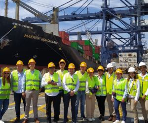 Asocolflores y el puerto de Santa Marta trabajarán en la exportación marítima del sector floricultor 