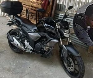 moto robada y presunto ladrón.