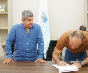 Director de la Federación Colombiana de Municipios y el alcalde Carlos Pinedo Cuello.
