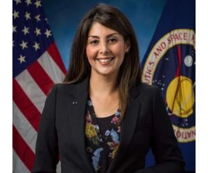 Diana Trujillo, colombiana graduada como Directora de vuelo de la NASA