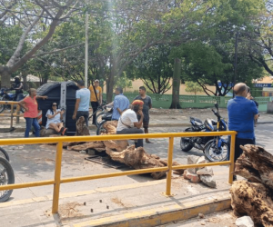 Bloqueo barrio Tayrona