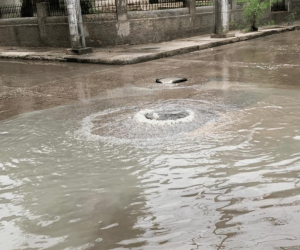 Corte ordena acciones urgentes por desbordamiento de alcantarillado en Los Cocos