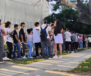 Estudiantes samarios presentándose a la prueba