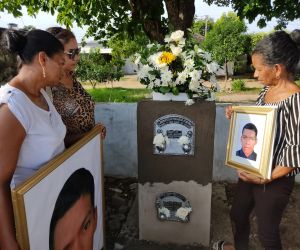 Eder y Jhon, tío y sobrino de 22 años, fueron engañados con falsas promesas laborales que los llevaron a Valledupar. 