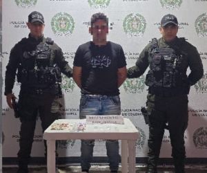 Capturado por porte de droga.