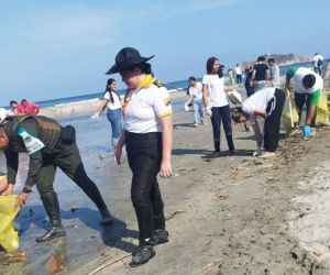 Jornada de limpieza en Los Cocos
