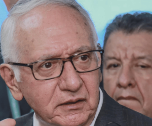 El ministro de Salud, Guillermo Alfonso Jaramillo.