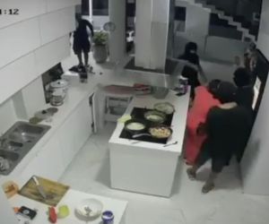 Secuestro del menor en su vivienda.