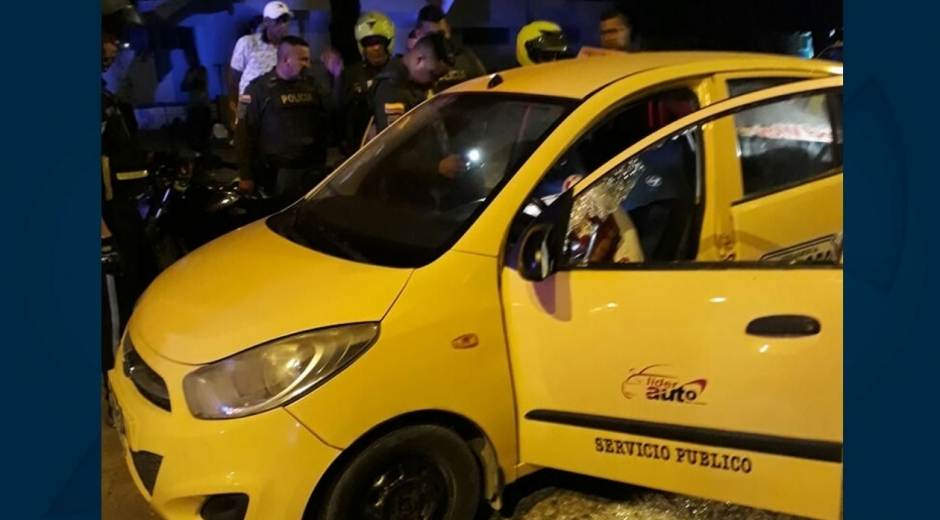 El vehículo donde fue asesinado. 