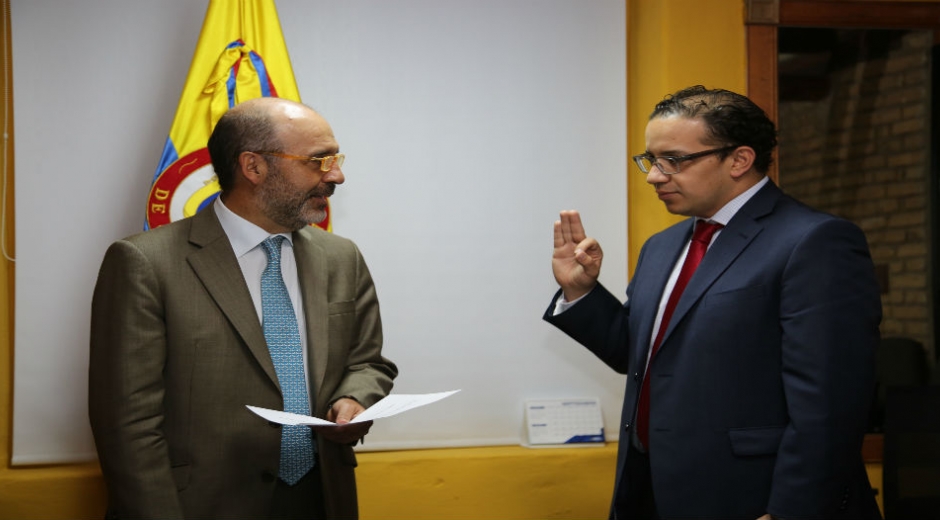 Toma de juramento del nuevo Viceministro de Agua.