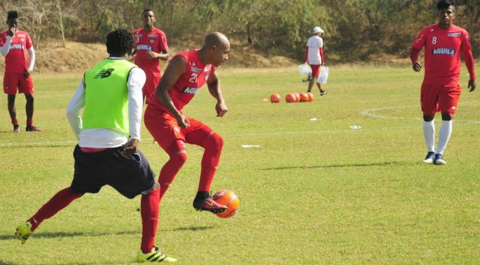 Johnatan Estrada es una de las novedades de Junior ante el Barranquilla FC.