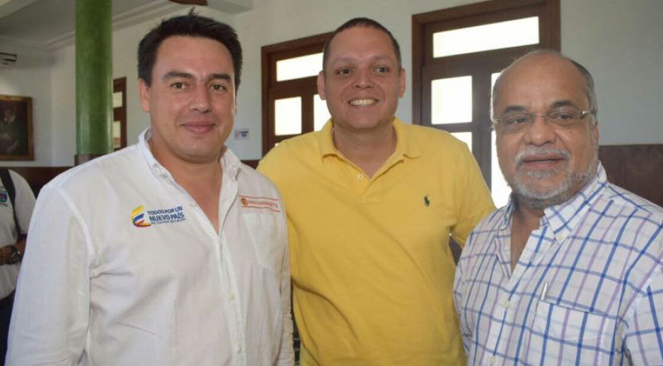 Alcalde Edgardo Pérez Díaz.