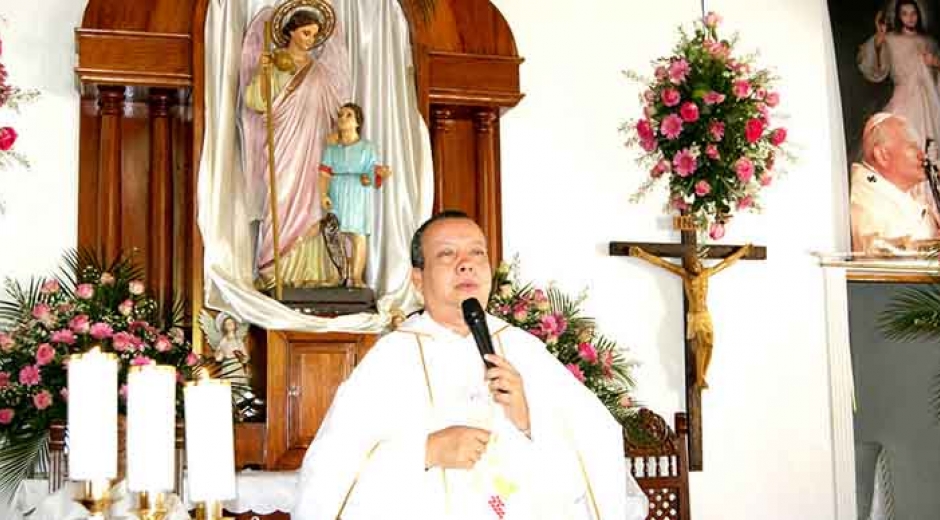 El padre Wilman Fernández, un hombre que le sirvió a Dios por más de 28 años. 