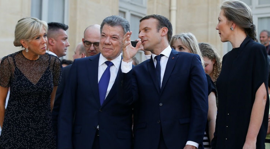 El presidente Santos está de visita en Francia. 