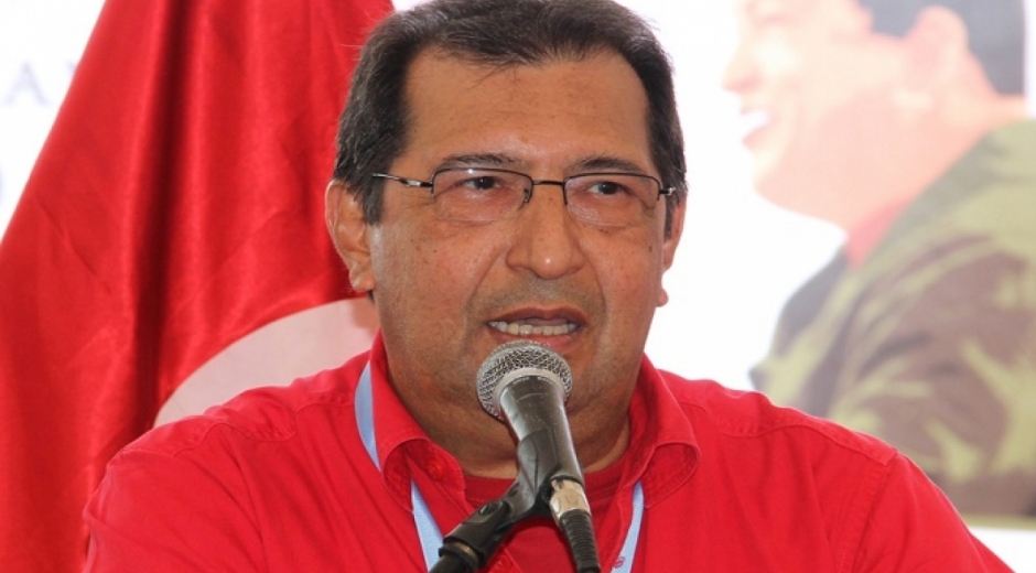 Adán Chávez, hermano del fallecido Hugo Chávez. 