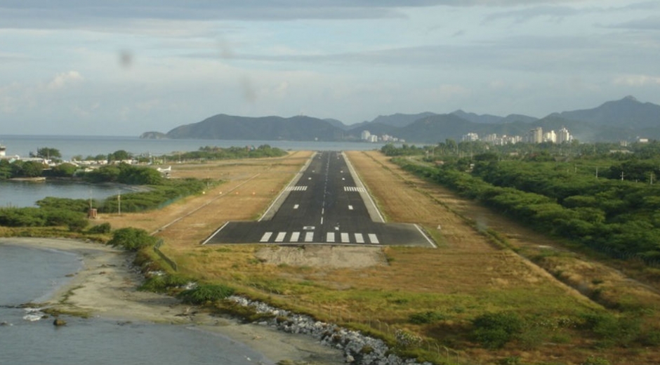 Pista del Aeropuerto de Santa Marta.