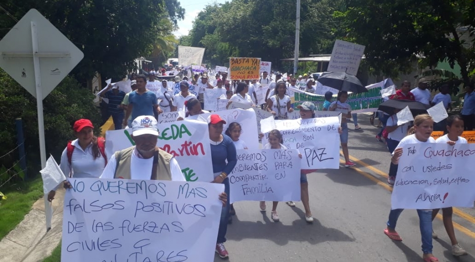 La marcha mantuvo bloqueada el domingo, por varias horas, la Troncal del Caribe. 