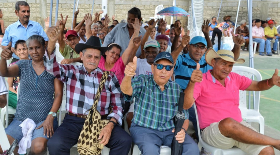 Los ancianos disfrutaron de diferentes actividades.