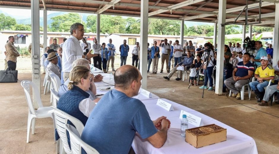Presidencia El Jefe de Estado visitó uno de los Espacios Territoriales de Capacitacion y Reincorporacion (ETCR) de las Farc en Fonseca, La Guajira.