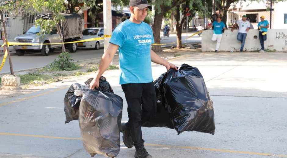 Los samarios se sumaron a la campaña contra el plástico. 