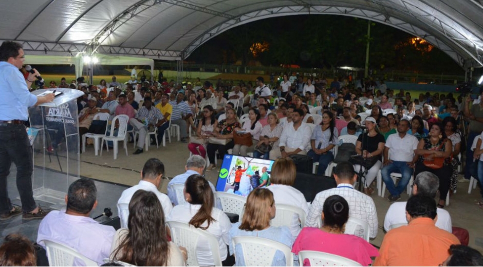 Alcalde escuchó la comunidad.