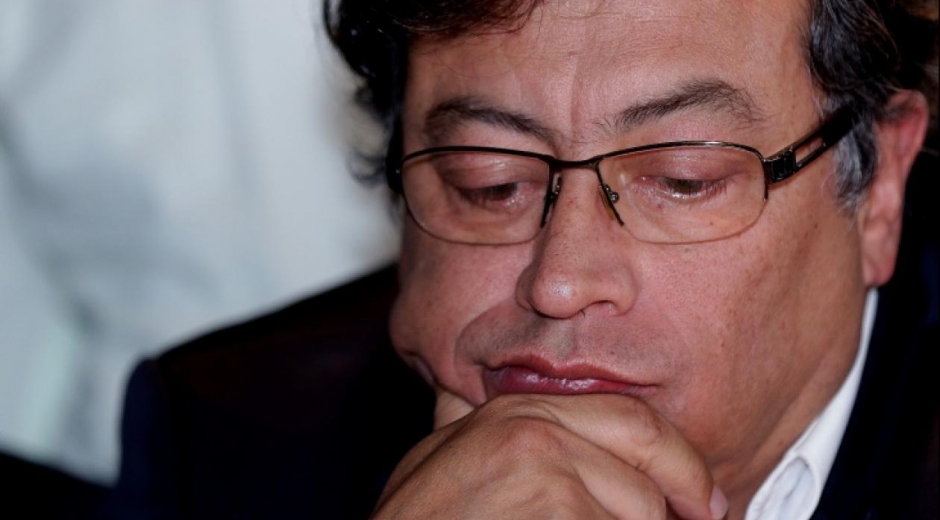  Gustavo Petro, senador.