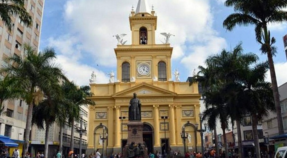 Un hombre abrió fuego el martes durante una misa en la Catedral Metropolitana de Campinas.