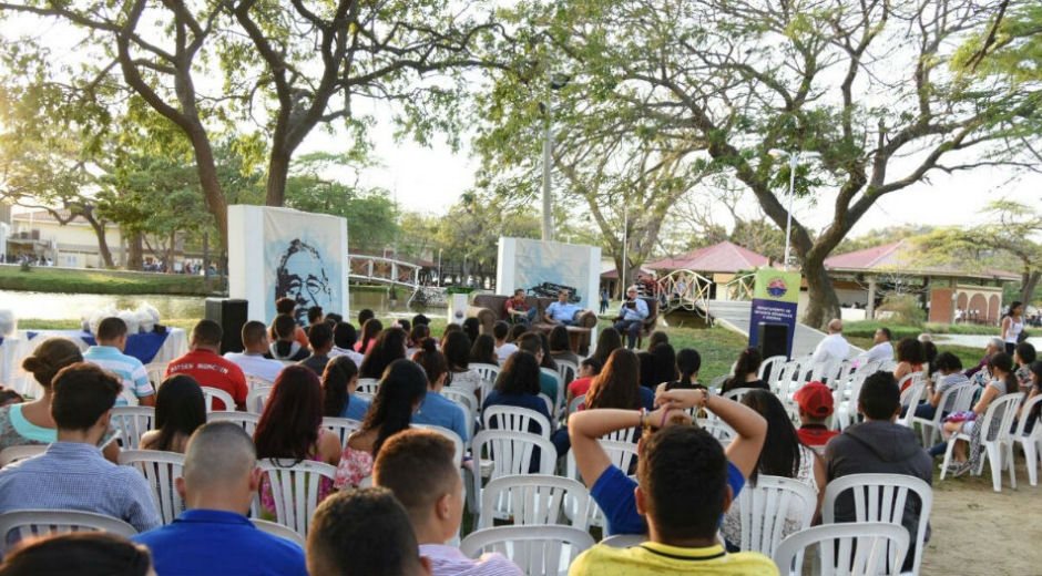 En la Zona del Lago de la Universidad del Magdalena, la actividad que se realizó fue ‘Caribe Literario’, cuya esencia consistió en hacer un recorrido por la obra de los escritores colombianos de la región Caribe.