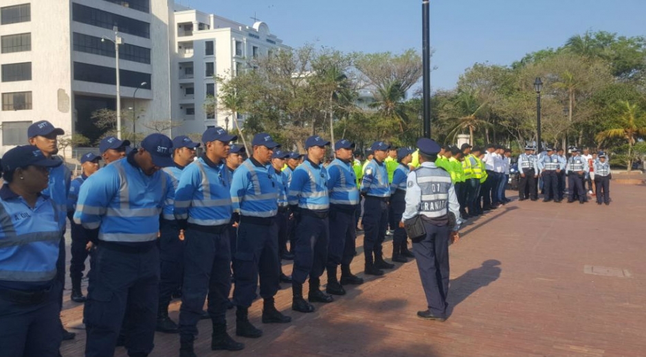 Los 15 agentes de tránsitos tendrán a sus cargos a más 100 facilitadores que regularán el tráfico.