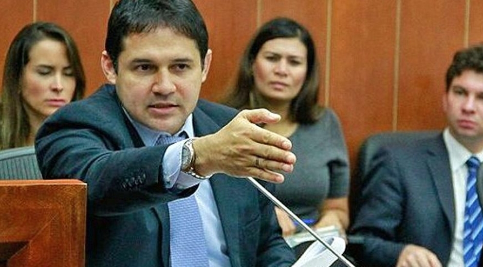 Honorio Henríquez, senador de la República y candidato a ocupar curul nuevamente.