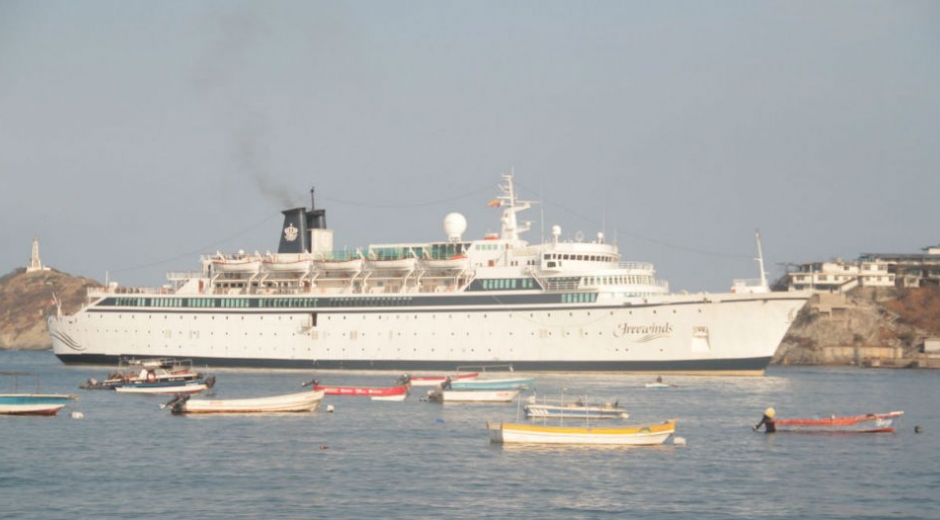 Crucero Freewinds en su llegada a Santa Marta.