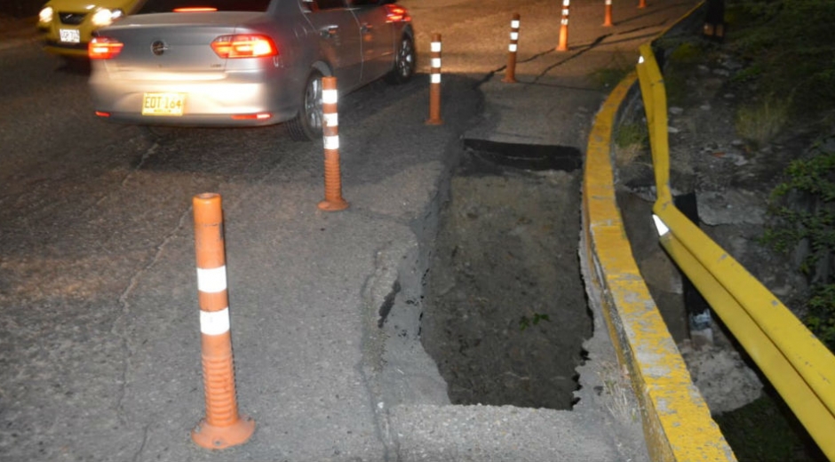Óscar Mejía - Seguimiento.co Zanja de más de cuatro metros de profundidad ubicada en El Ziruma.