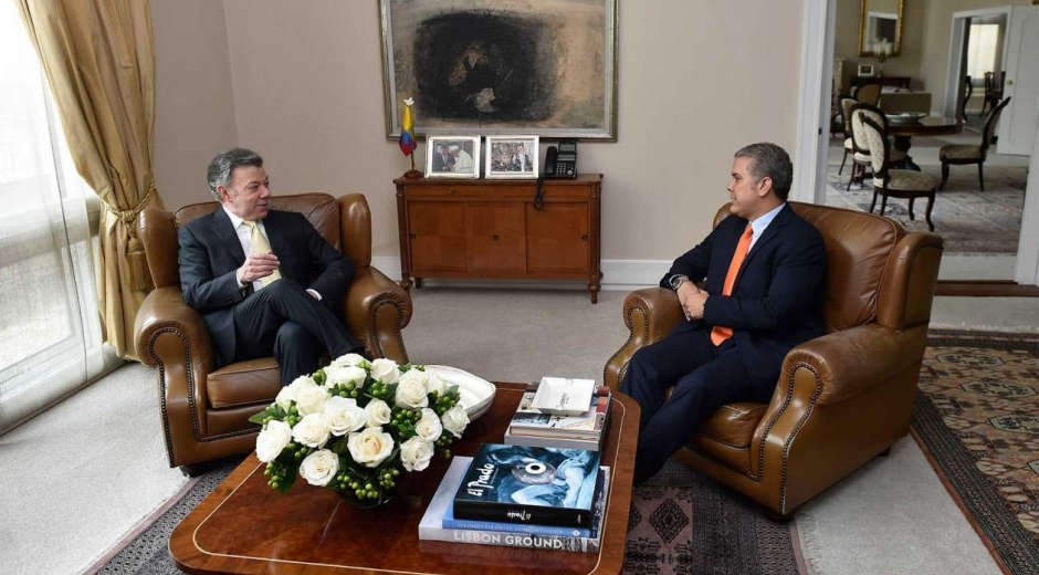  Antes de la reunión en el despacho presidencial, Santos y Duque tuvieron un encuentro privado.