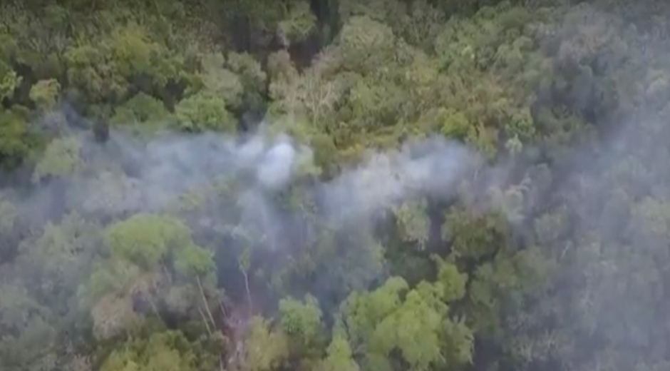Las llamas que ya completan 3 días al parecer se generaron por una quema controlada por parte de los dueños de las parcelas en el sector de Marquetalia. 
