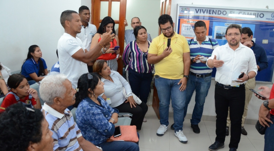 El alcalde Rafael Martínez presentó la nueva aplicación.