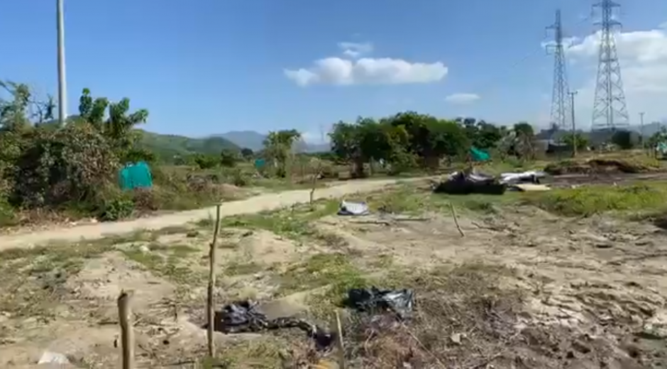 Captura de pantalla Lote del cual fueron desalojados los invasores.