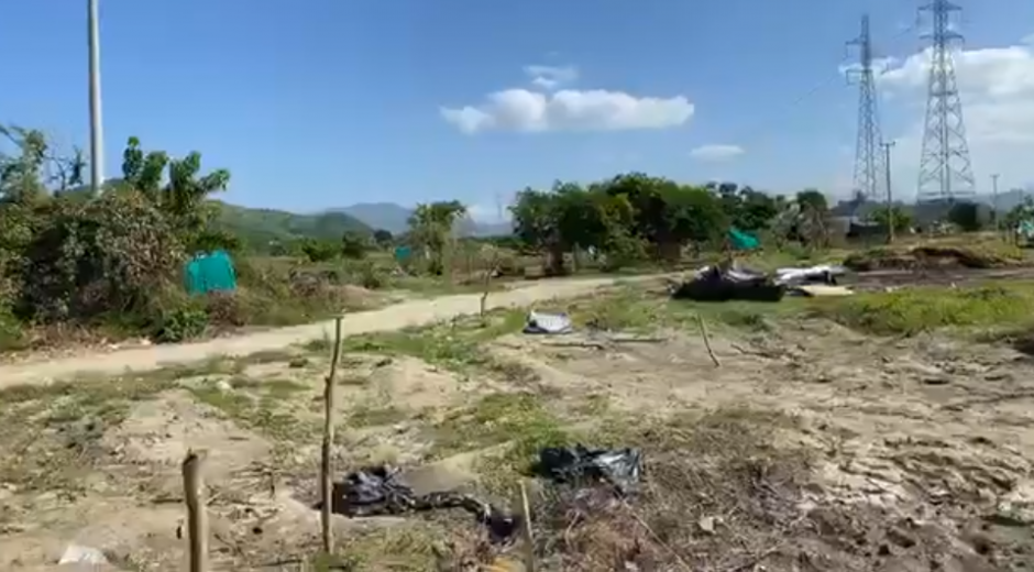 Lote del cual fueron desalojados los invasores.