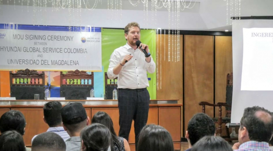 Cortesía Conferencia