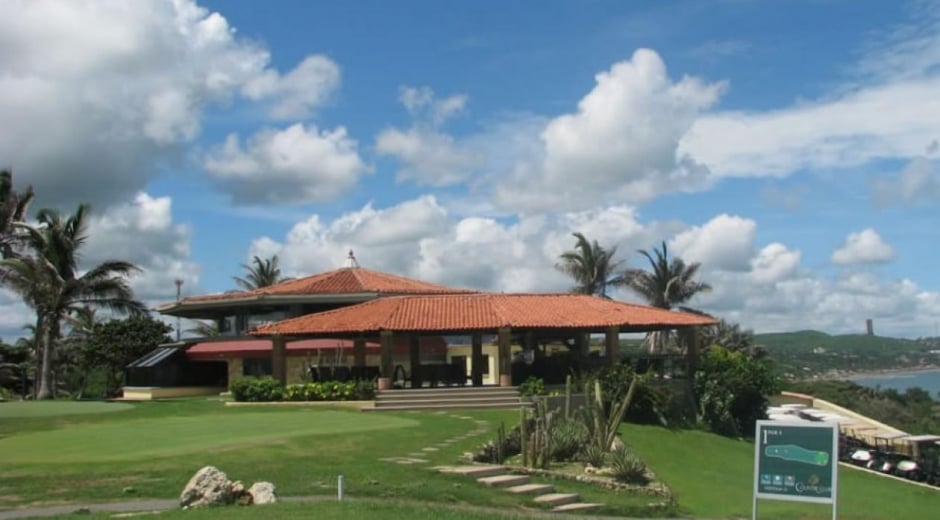 Google Maps Canchas de golf del Country Club, en Sabanilla.