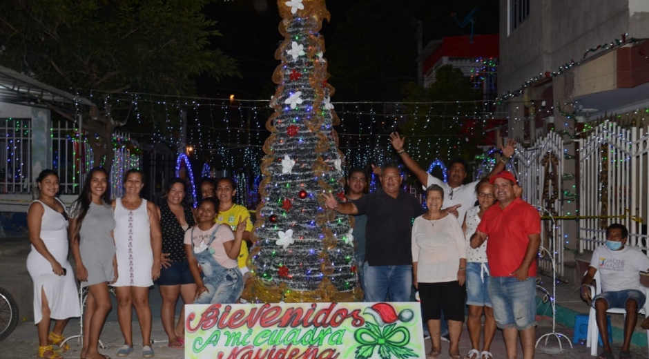 Moradores de la Calle 33 y 34 del barrio Primero de Mayo