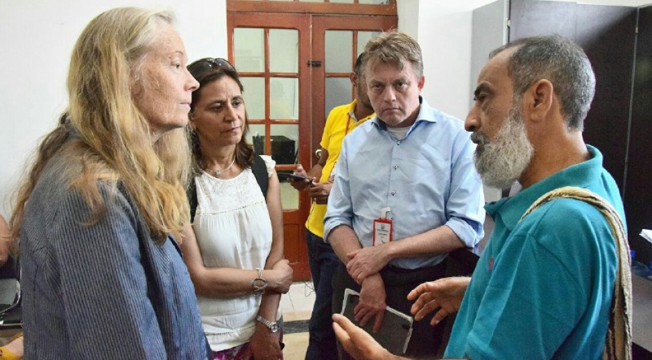 La representante del PMA en Colombia, Deborah Hines; y el secretario de Educación Distrital, Roberto Munarriz. 