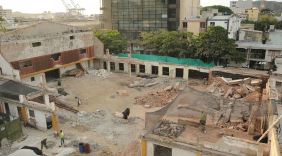 Obras en el Teatro de Santa Marta.