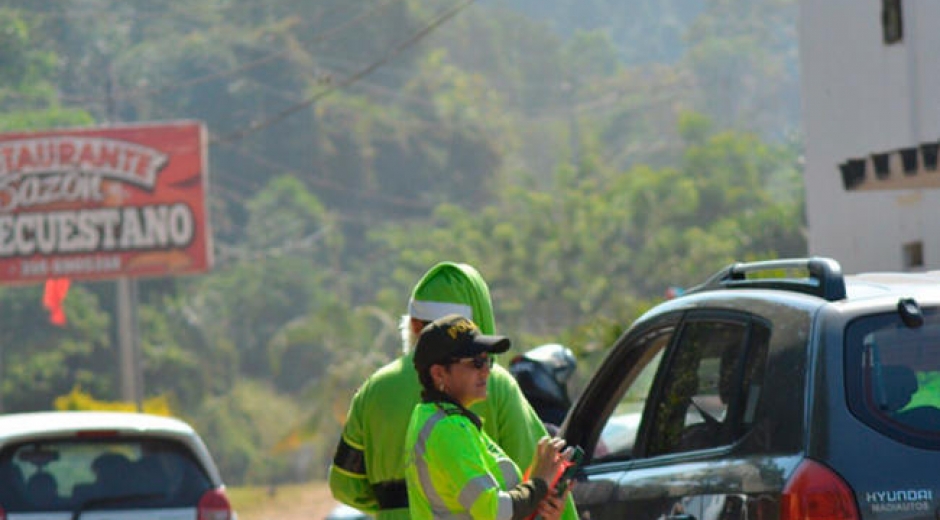 Policía- Blu Radio Accidentes viales habrían dejado 100 personas muertas en el país