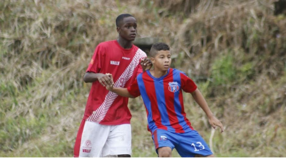 Niño de la selección Magdalena y de la del Valle