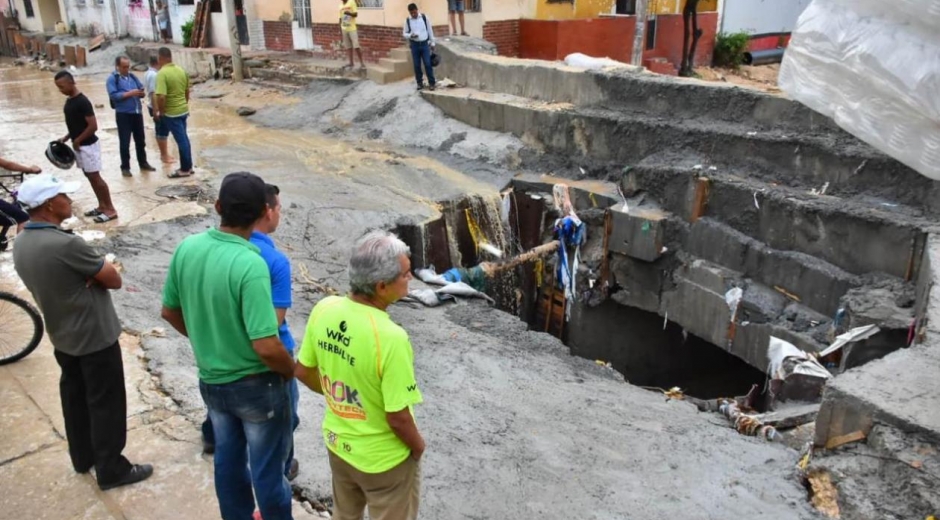 Zona Cero El hueco donde cayó la Van.